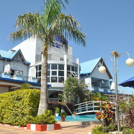 Sky blue hôtel&espace Alasora Ngoại thất bức ảnh