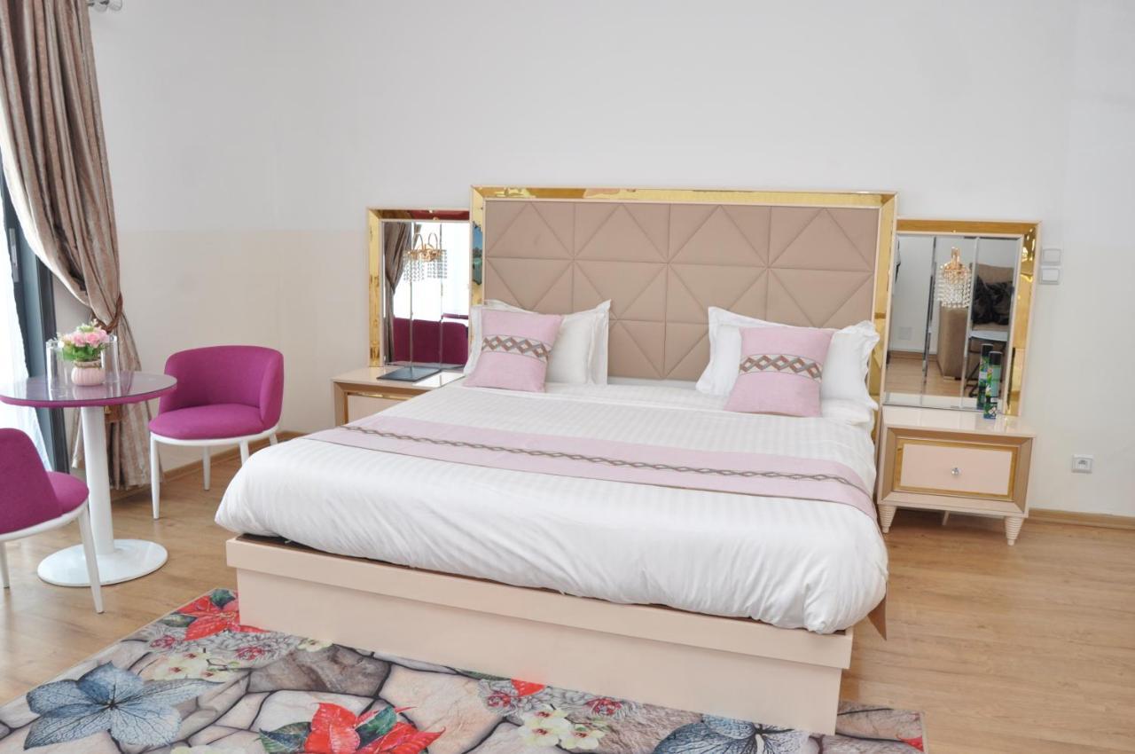 Sky blue hôtel&espace Alasora Ngoại thất bức ảnh