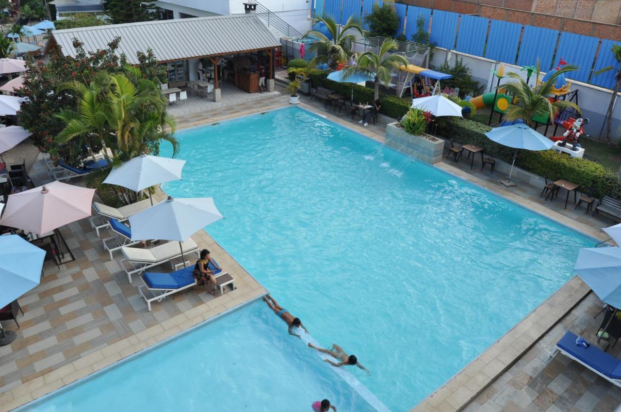 Sky blue hôtel&espace Alasora Ngoại thất bức ảnh