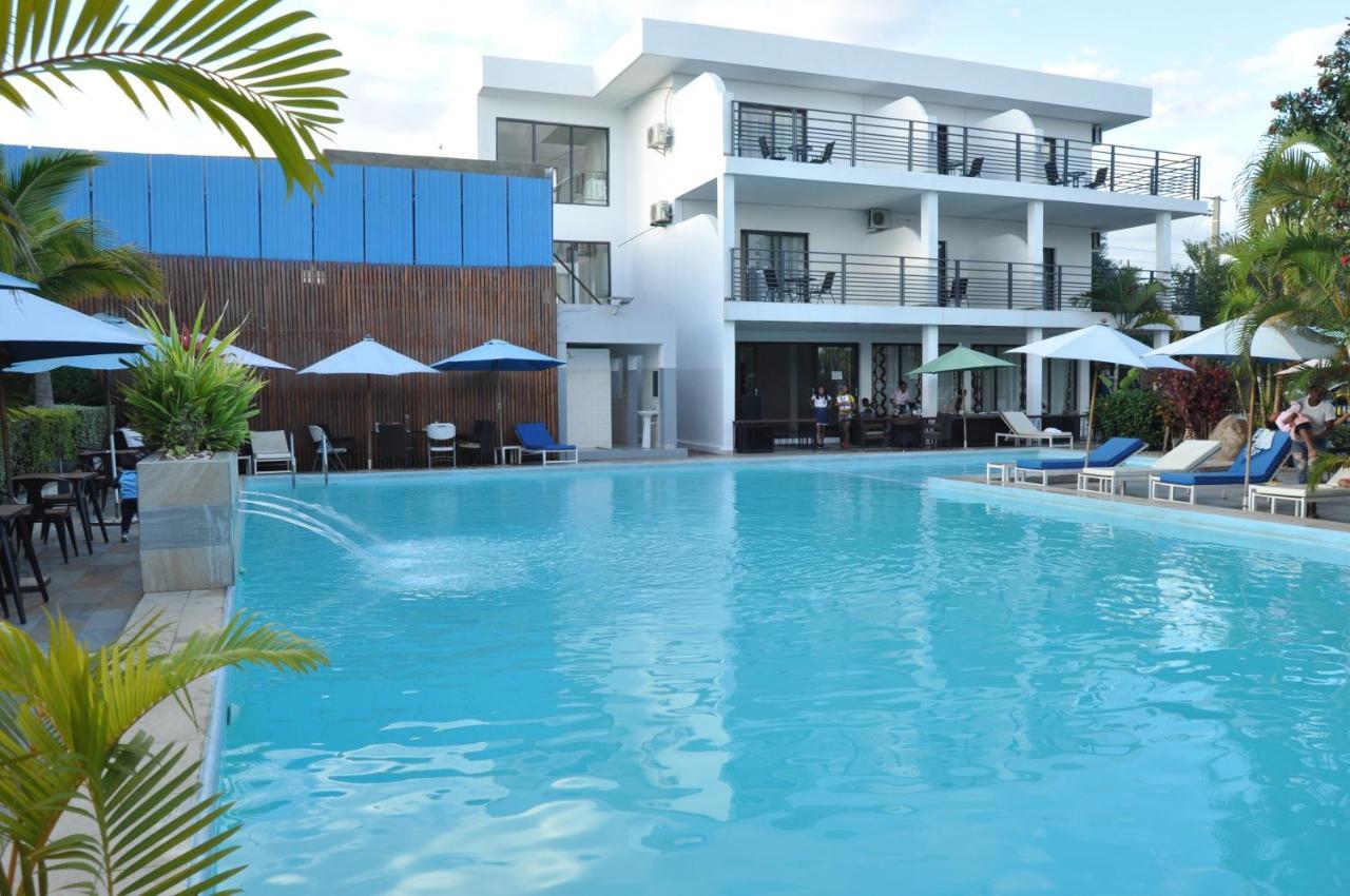 Sky blue hôtel&espace Alasora Ngoại thất bức ảnh