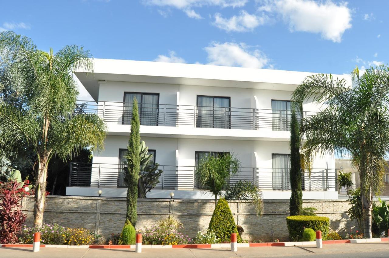Sky blue hôtel&espace Alasora Ngoại thất bức ảnh
