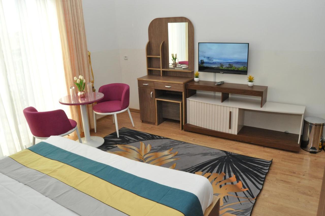Sky blue hôtel&espace Alasora Ngoại thất bức ảnh