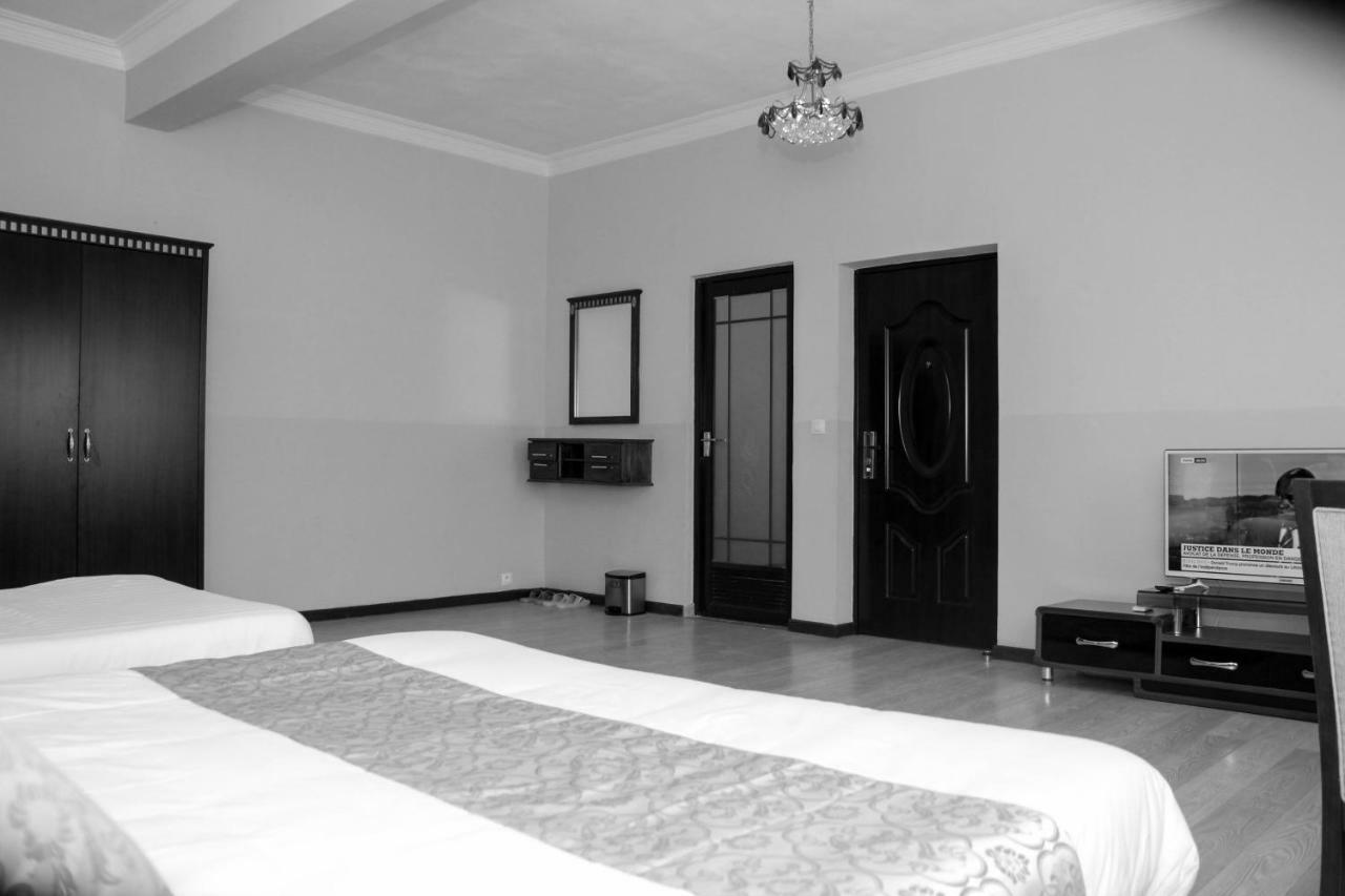 Sky blue hôtel&espace Alasora Ngoại thất bức ảnh